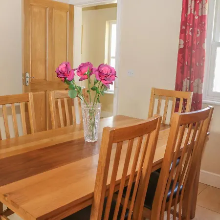 8 An Seanachai Holiday Homes *